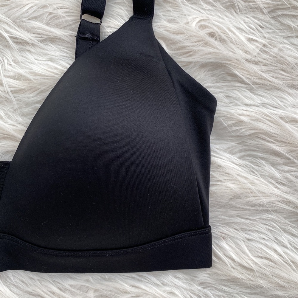 Auden | 36DD Black Lightly Lined Wirefree Bra - Picture 3 of 9